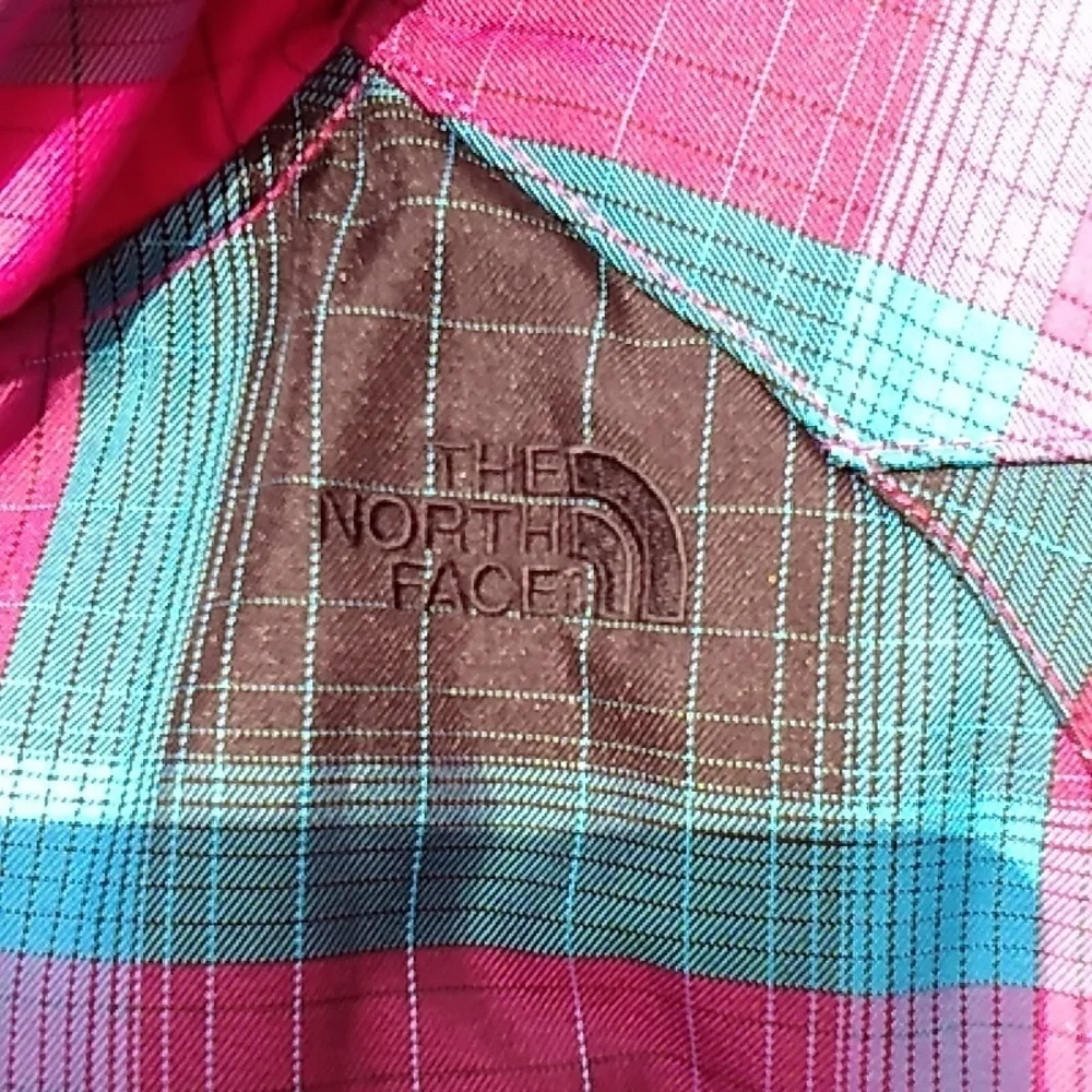 The North Face Women's Pink and Blue Plaid Fleece Lined Snowboard Ski Jacket - Picture 11 of 16